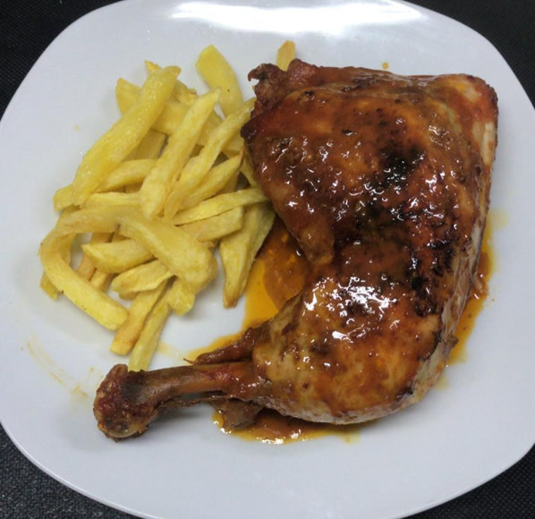 Restaurante Merche- pollo con patatas